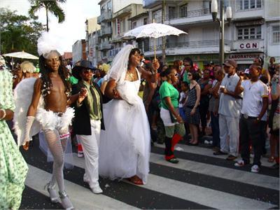 mariage burlesque