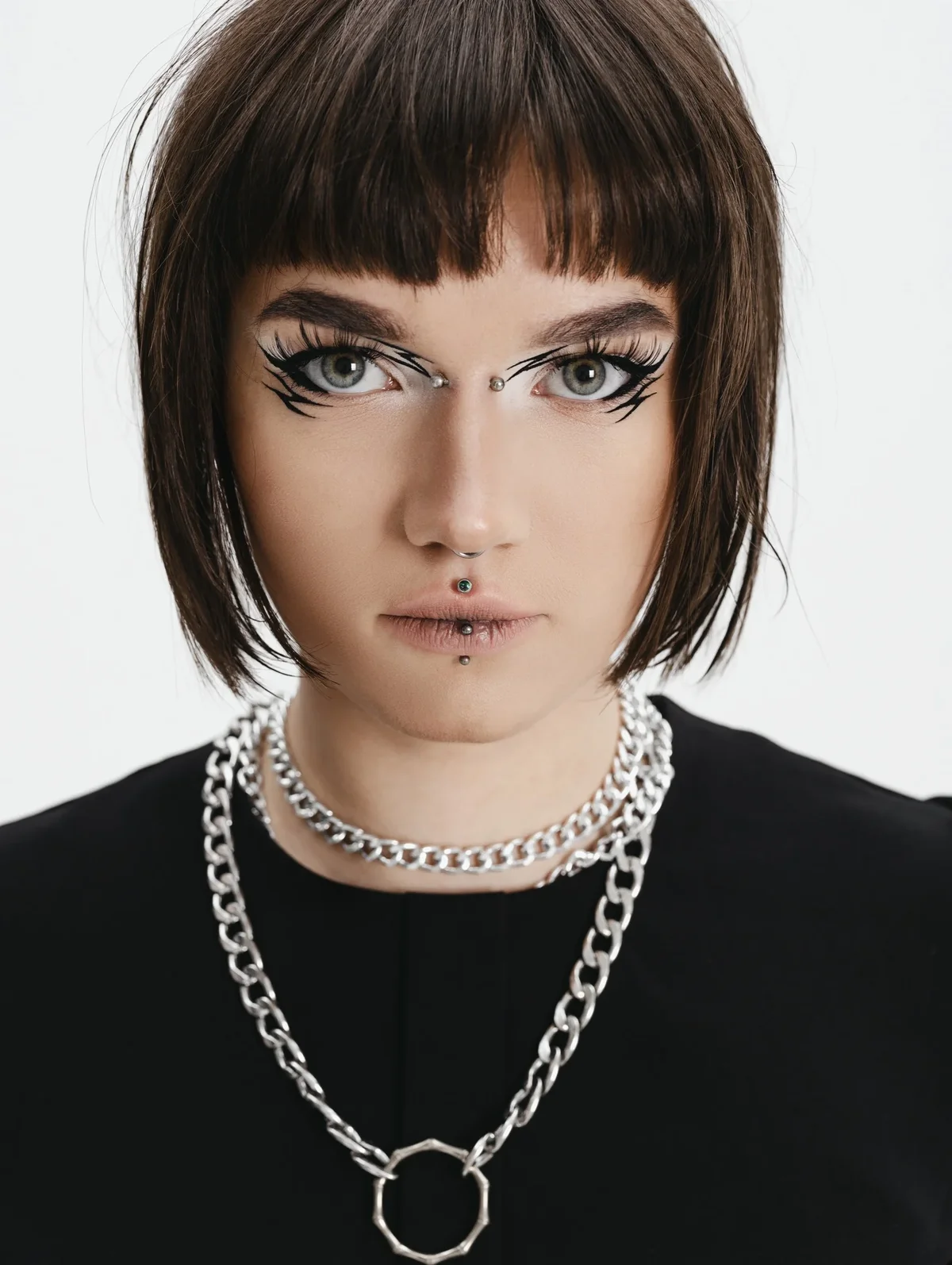 piercing-visage